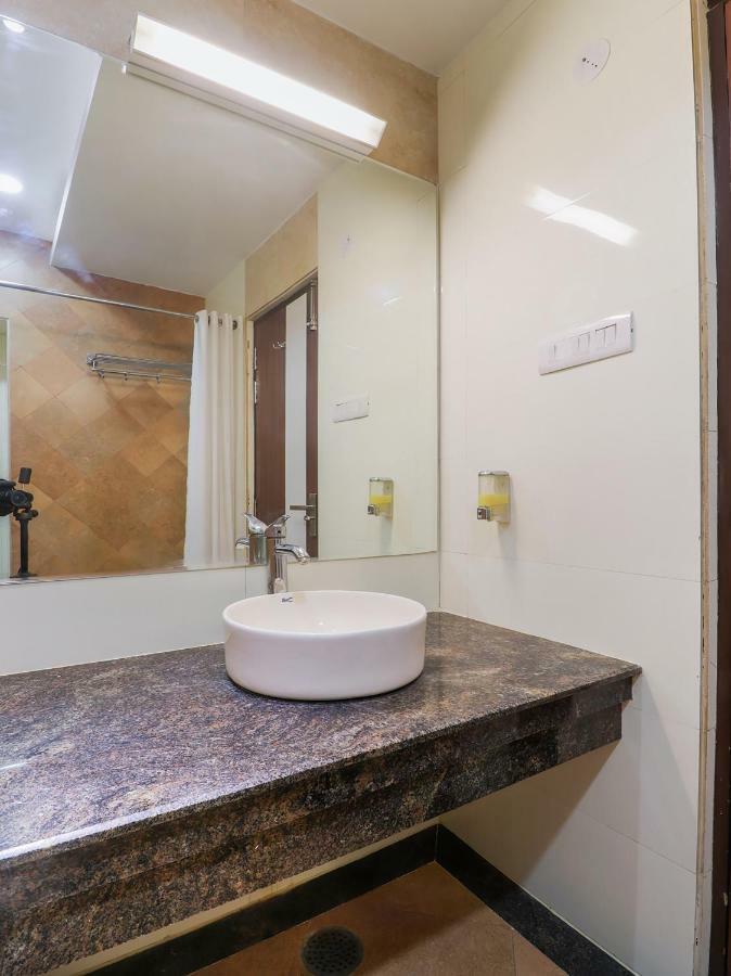 Capital O 46218 Royal Cottage Suite Kanpur Exterior photo
