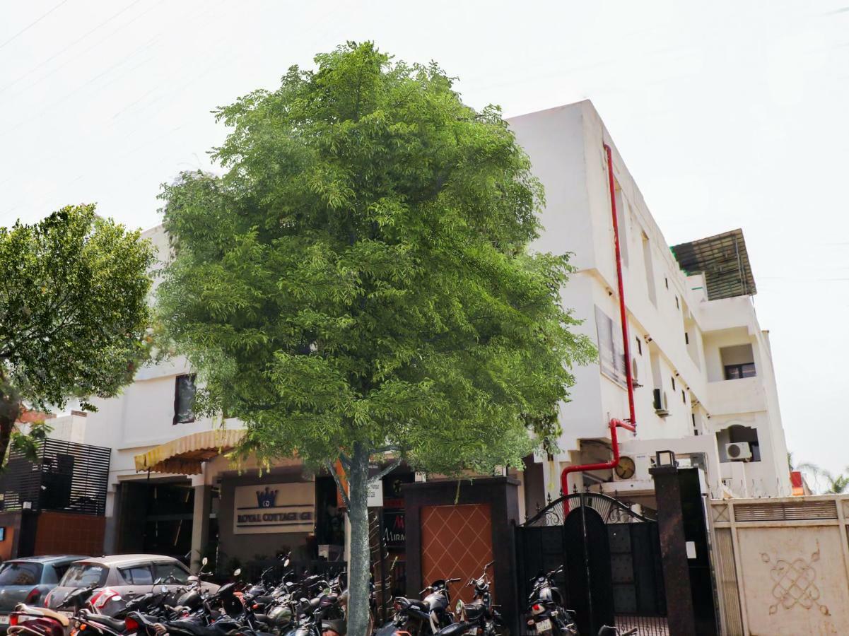 Capital O 46218 Royal Cottage Suite Kanpur Exterior photo
